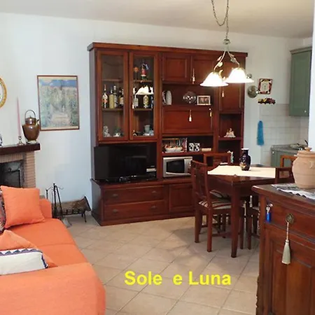 بيت للعطل Orizzonti Del Castelluccio Sole E Luna Confortevole Accogliente E Rilassante مونتفردي ماريتيمو